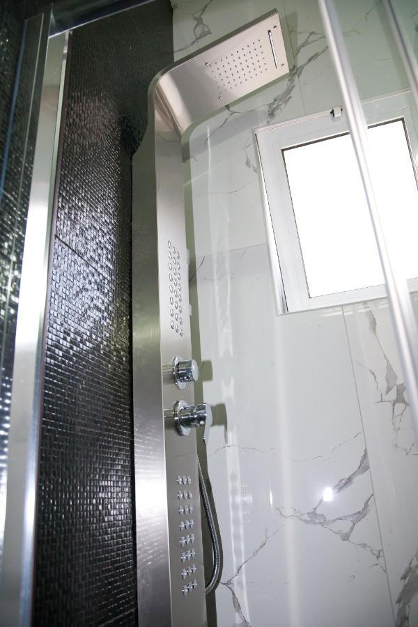 יואנינה Chris Luxury Studio מראה חיצוני תמונה
